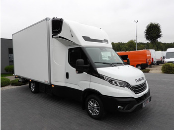 Carrinha de contentor Iveco DAILY 35S18 KONTENER HI-MATIC WINDA 8 PALET TEMPOMAT NAWIGACJA L: foto 4