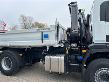 Caminhão basculante, Caminhão grua nuevo Iveco X-WAY AD200X36/P HR OFF 3 way tipper: foto 5