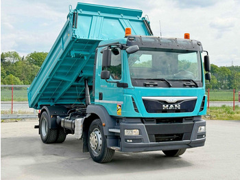 Caminhão basculante MAN TGM
