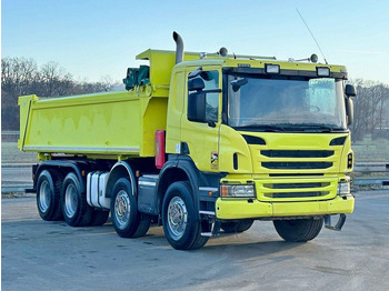 Caminhão basculante SCANIA P 400