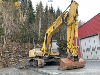 Escavadora de rastos NEW HOLLAND