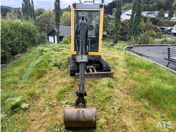 Mini escavadeira Volvo EC15B: foto 3