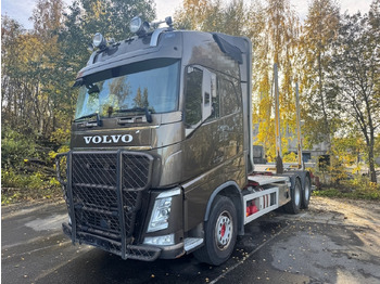 Caminhão florestal VOLVO FH 540