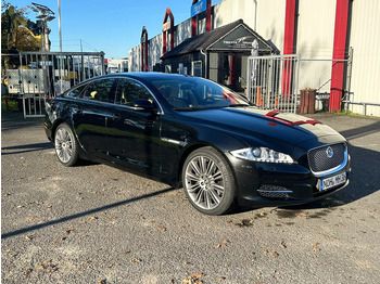 Automóvel JAGUAR