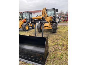 Carregadeira de rodas CATERPILLAR 908H