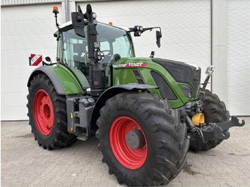 Trator FENDT 718 Vario