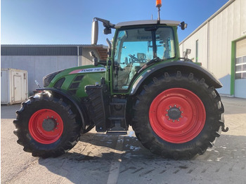 Trator FENDT 718 Vario