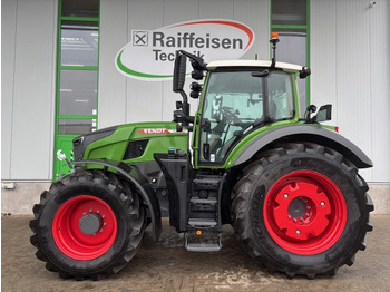 Trator FENDT 724 Vario