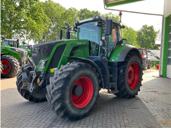 Trator FENDT 826 Vario