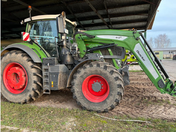 Trator FENDT 828 Vario