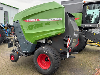 Máquina para produção de feno FENDT