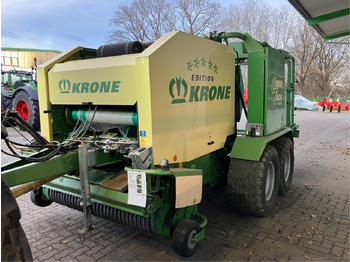 Máquina para produção de feno KRONE