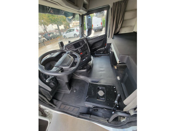 Cabine e interior de Caminhão Iveco S-WAY: foto 4