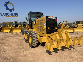 Motoniveladora CATERPILLAR 140H: foto 3
