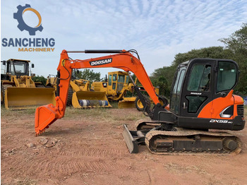 Escavadeira DOOSAN DX55