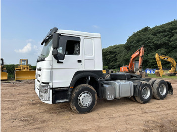 Tractor SINOTRUK HOWO 371 Tractor 6X4: foto 3