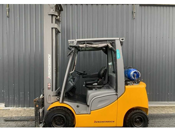 Empilhadeira a gás Jungheinrich TFG430s: foto 3 Empilhadeira a gás Jungheinrich TFG430s: foto 3