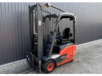 Empilhadeira elétrica LINDE E15