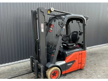 Empilhadeira elétrica LINDE E15