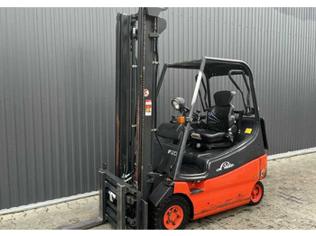 Empilhadeira elétrica LINDE E20