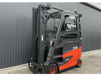 Empilhadeira elétrica LINDE E25