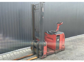 Stacker LINDE L12