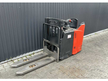 Stacker LINDE L12