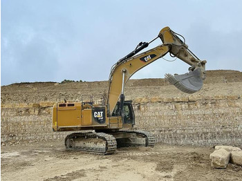 Escavadeira CATERPILLAR 374