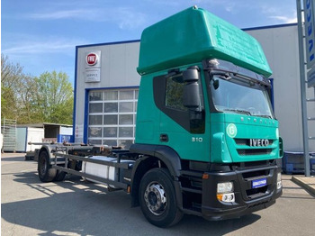 Caminhão transportador de contêineres/ Caixa móvel IVECO Stralis
