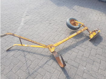 Maquina para lavrar a terra