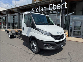 Caminhão chassi IVECO Daily 50c18
