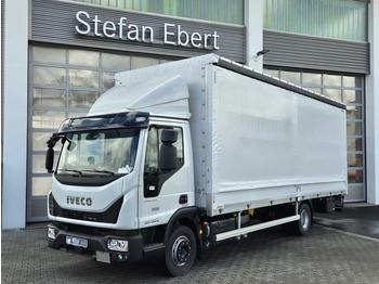 Caminhão com lona IVECO EuroCargo