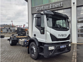 Caminhão chassi nuevo Iveco Eurocargo ML180E28/P 4x2 ZF-Automatik 8AP 3Stück: foto 2