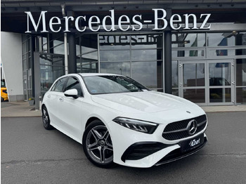 Sedã MERCEDES-BENZ