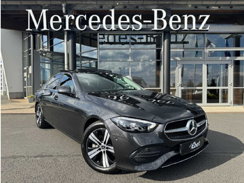 Sedã MERCEDES-BENZ