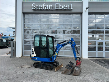 Mini escavadeira TEREX