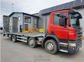 Caminhão transporte de veículos Scania P380 8x2 koneenkuljetusauto: foto 2