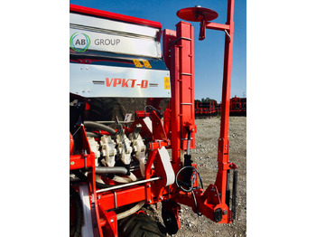 Semeadora de precisão Ozdoken VPKT-DG8 eight-row pneumatic precision seeder with depth fertilization: foto 3 Semeadora de precisão Ozdoken VPKT-DG8 eight-row pneumatic precision seeder with depth fertilization: foto 3
