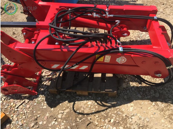 Carregador frontal para o trator Pomarol front and rear mounted loader: foto 4 Carregador frontal para o trator Pomarol front and rear mounted loader: foto 4