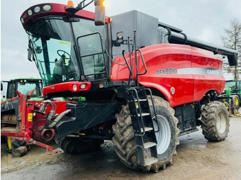 Ceifeira debulhadora CASE IH