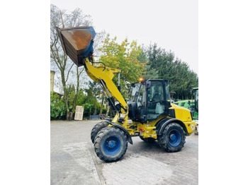 Carregadeira de rodas CATERPILLAR 908H
