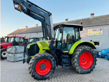 Trator CLAAS Arion 520