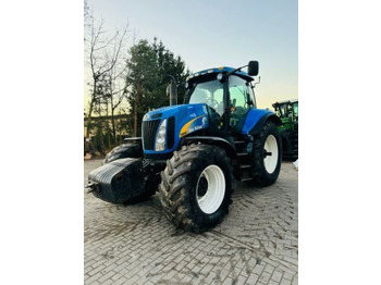 Trator NEW HOLLAND T8040