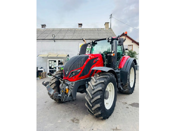 Trator VALTRA T214