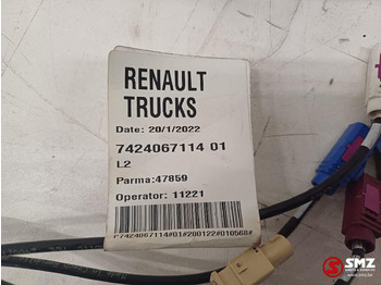 Cabine e interior de Caminhão Renault Occ antenne Renault: foto 4