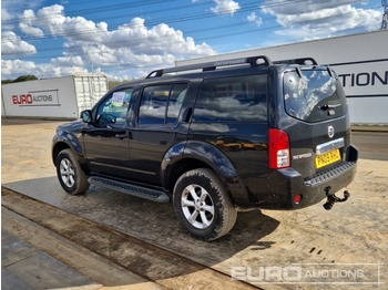 SUV 2009 Nissan Pathfinder: foto 3