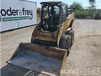 Mini carregadeira CATERPILLAR