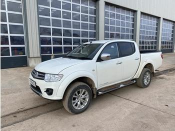 Automóvel 2015 Mitsubishi L200: foto 1