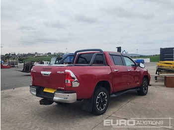 Pick-up 2018 Toyota Hilux Invincible X: foto 5