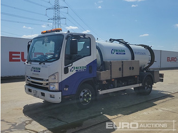 Caminhão tanque ISUZU